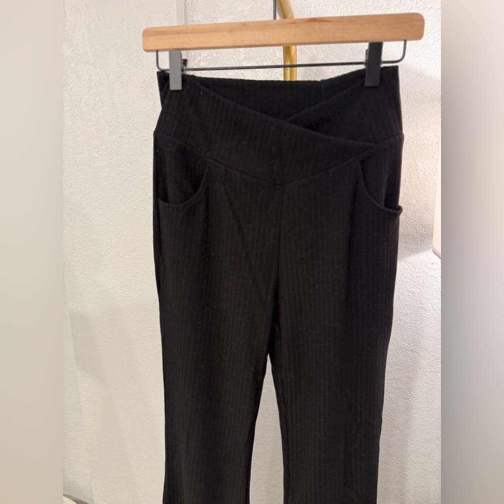 Halara Ribbed Knit High Waisted Crossover Flare Pants Tummy Control NWT - Picture 5 of 16